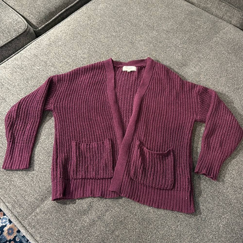 No comment sweater size medium